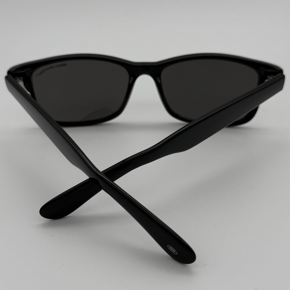 Hunter Black Sunglasses for Women - Picture 3 of 7